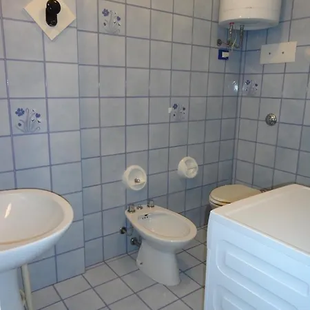 Splendid Seaview Flat - Beahost